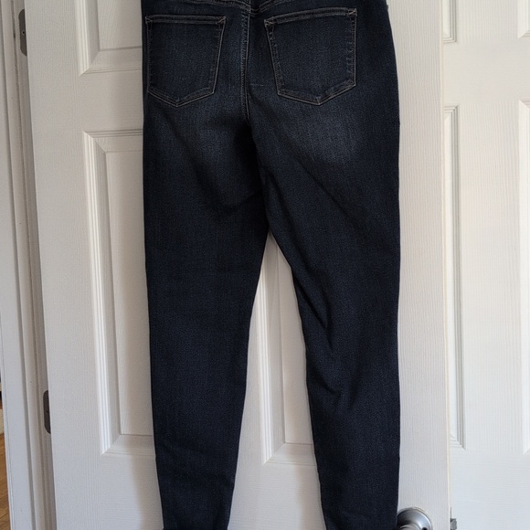 Maurices Mid Rise Dark Wash Skinny Jeans in Deep Blue Size Large Long - Picture 4 of 8